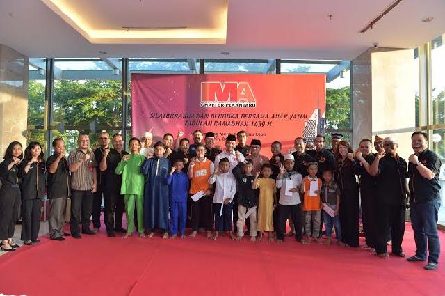 IMA Chapter Pekanbaru Buka Bersama dan Santuni Anak Yatim
